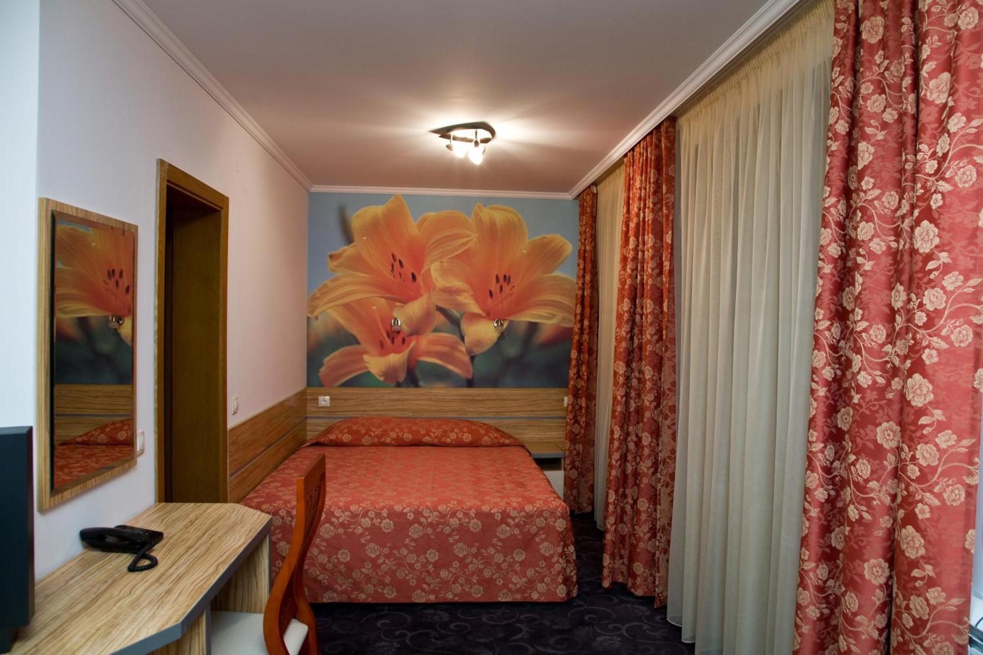 Семеен Хотел Опера ブルガス 部屋 写真
